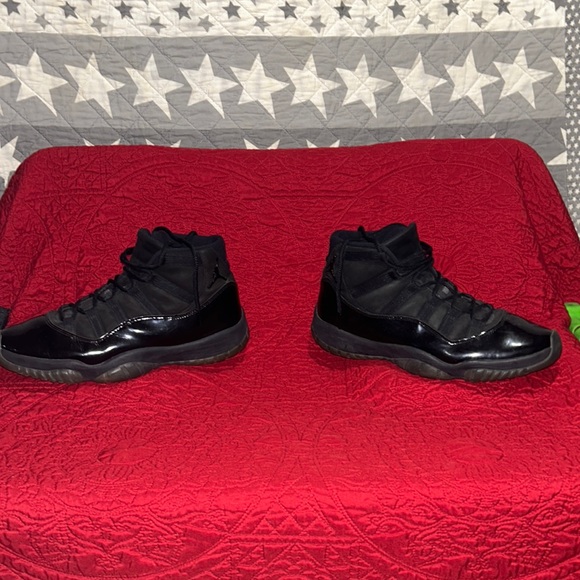Jordan 11 Retro Cap and Gown size 12 - Picture 1 of 3